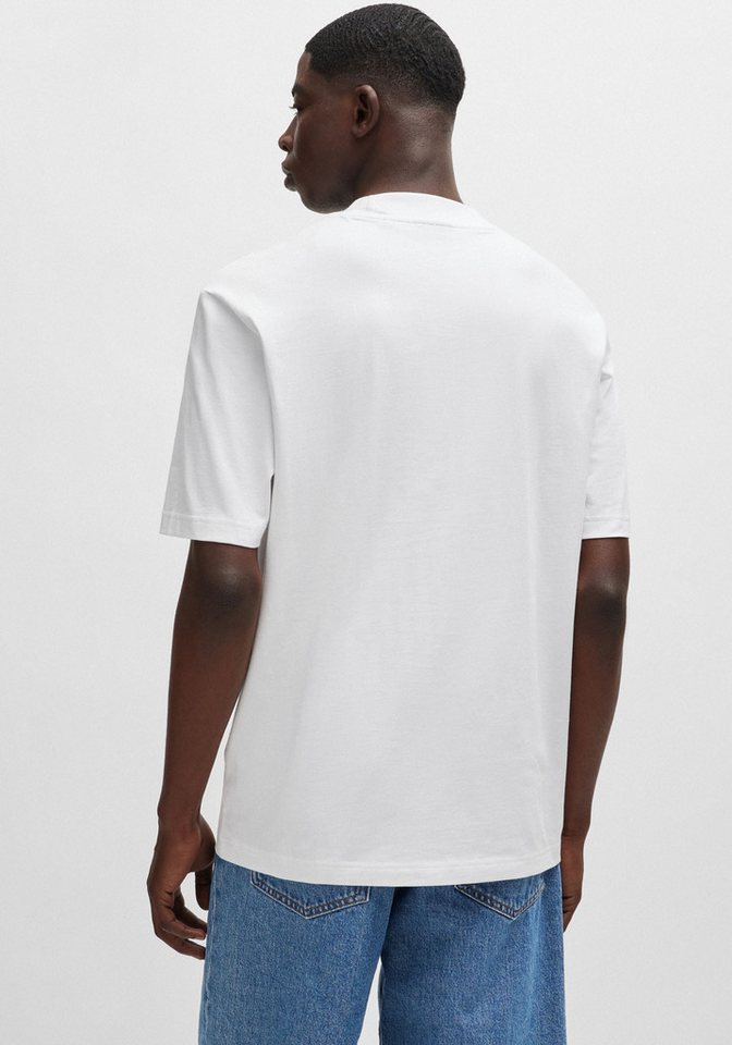 HUGO T-Shirt Nieros mit Logo-Patch – Bild 4 von 5