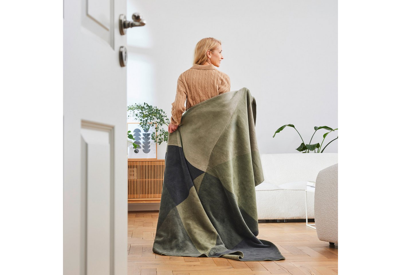 Wohndecke Wohndecke Nara, IBENA, in harmonischen Grüntönen – Bild 3 von 4