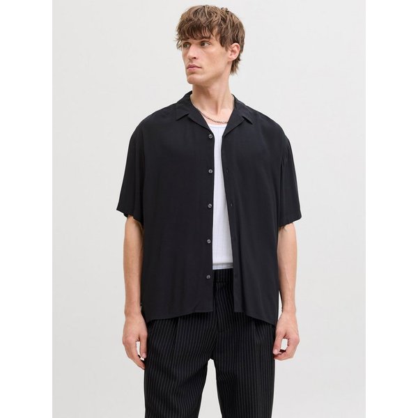 Jack & Jones Kurzarmhemd JJEJEFF RESORT SOLID SHIRT SS SN Viskose, loose fit