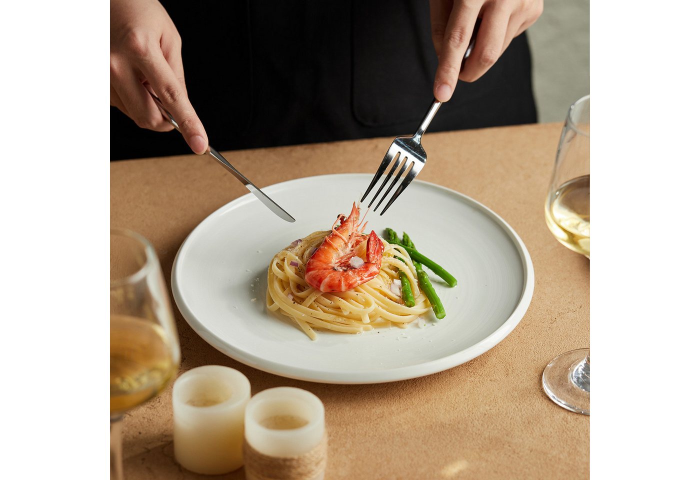 JIWOO Teller 4er Ø25,2 cm, Speiseteller Frühstücksteller Salatteller Dessertteller, (4 St), Hochwertige Plate Keramik Tellerset Weiß Mikrowellen spülmaschinenfe – Bild 4 von 5