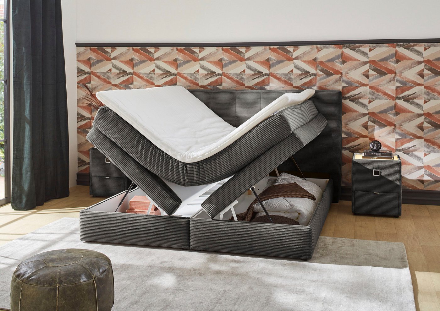 Jockenhöfer Gruppe Boxspringbett AMY mit Bettkasten, inkl. Bonnell- oder Taschenfederkernmatratze H3-H4, mit 6 cm Kaltschaum-Topper, Cord-Bezug, 180x200 und 200 – Bild 3 von 5