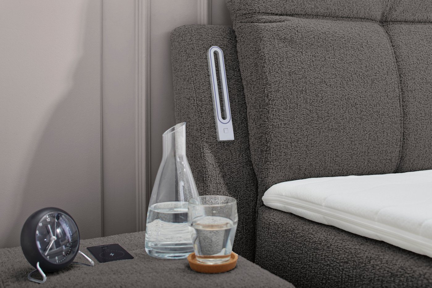 Jockenhöfer Gruppe Boxspringbett MOVIESTAR, mit Taschenfederkernmatratze H3-H4, inkl. LED-Beleuchtung (mit versenkbarem TV-Lift und Fernbedienung, verstellbare  – Bild 5 von 5