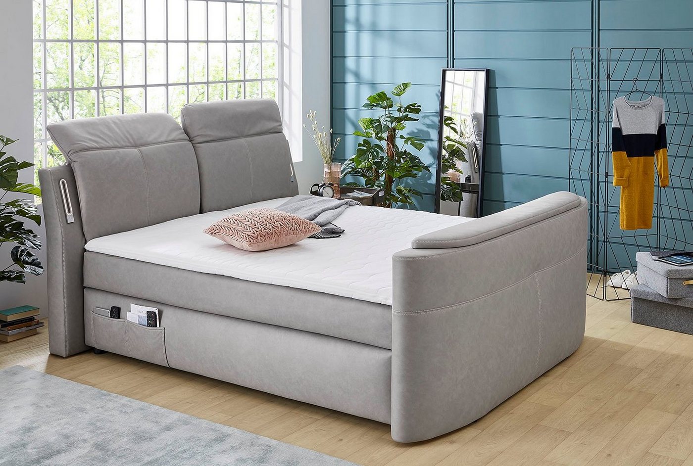 Jockenhöfer Gruppe Boxspringbett MOVIESTAR, mit Taschenfederkernmatratze H3-H4, inkl. LED-Beleuchtung (mit versenkbarem TV-Lift und Fernbedienung, verstellbare  – Bild 4 von 5