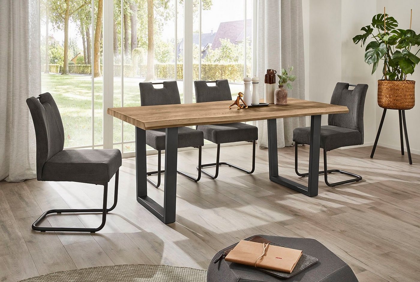 Jockenhöfer Gruppe Esstisch Margot, 180x90 cm geschwungene Baumkantenoptik und schwarzes Untergestell – Bild 3 von 5
