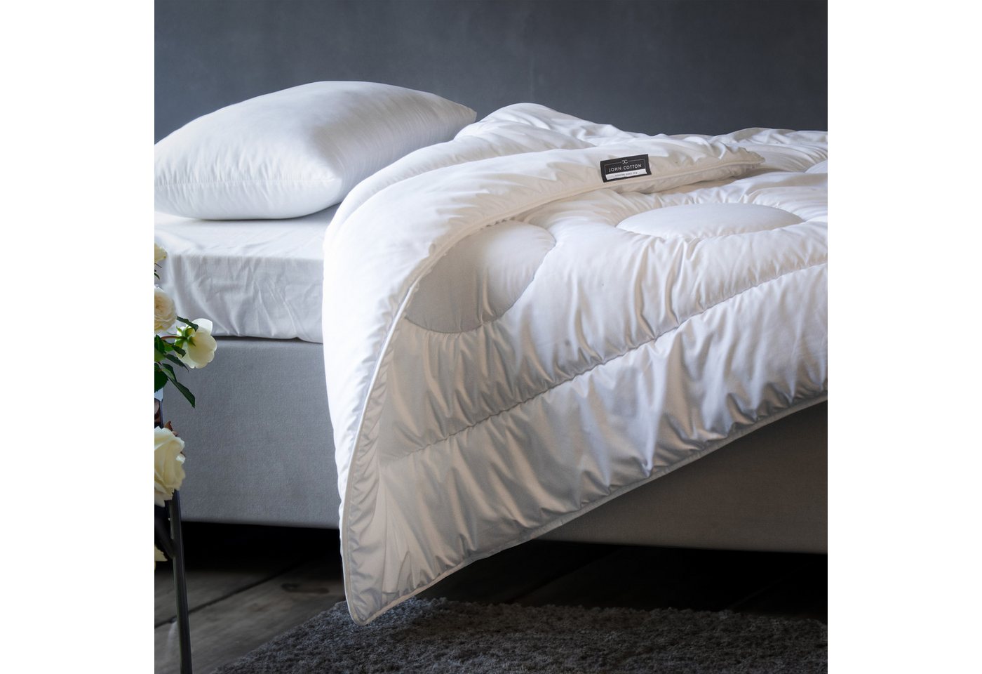 John Cotton Microfaserbettdecke Royal, Bettdecken für Sommer und Winter, Füllung: aus voluminöser und flauschiger Polyester, Bezug: Microfaser, 100% Polyester,  – Bild 2 von 5