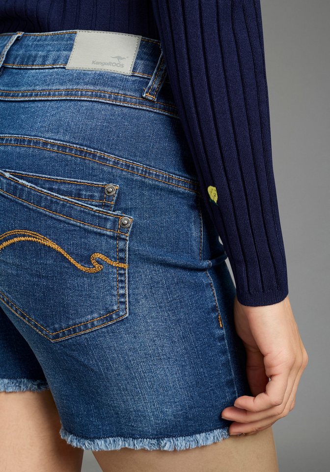 KangaROOS Jeanshotpants kurze Schnittform, mit Destroyed-Effekten, klassische Leibhöhe – Bild 2 von 5