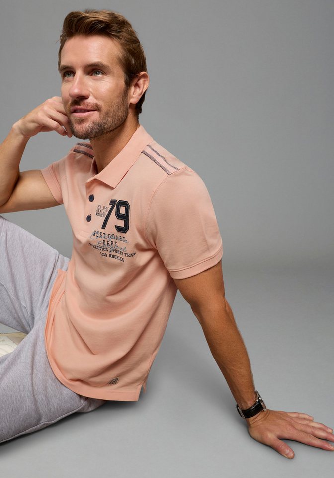 KangaROOS Poloshirt schmale Passform, mit Halbarm, aus Piqué-Material – Bild 5 von 5