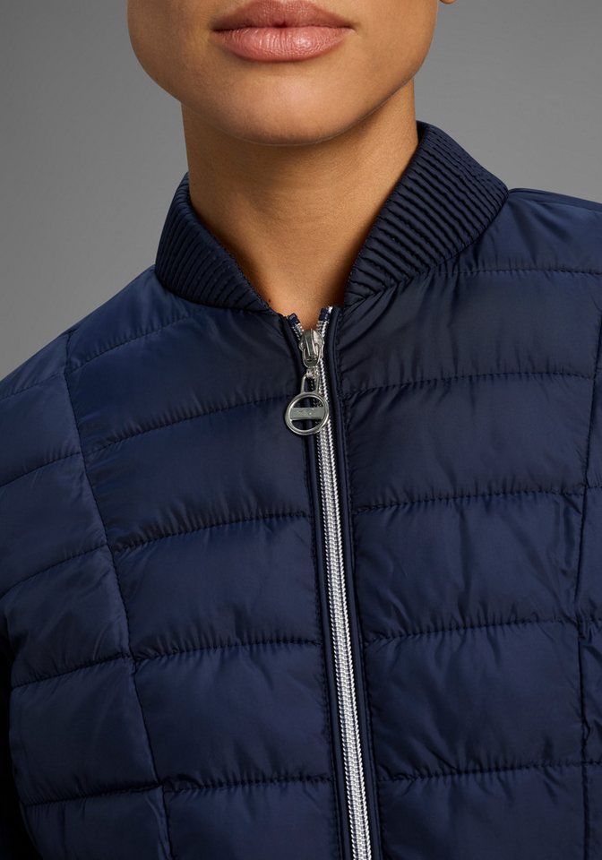 KangaROOS Steppjacke Übergangsjacke, figurbetonter Schnitt, hüftlange Passform – Bild 5 von 5