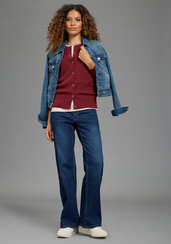 KangaROOS Strickjacke hüftlange Form, figurbetonte Passform, aus Feinstrick und Strick – Bild 4 von 5