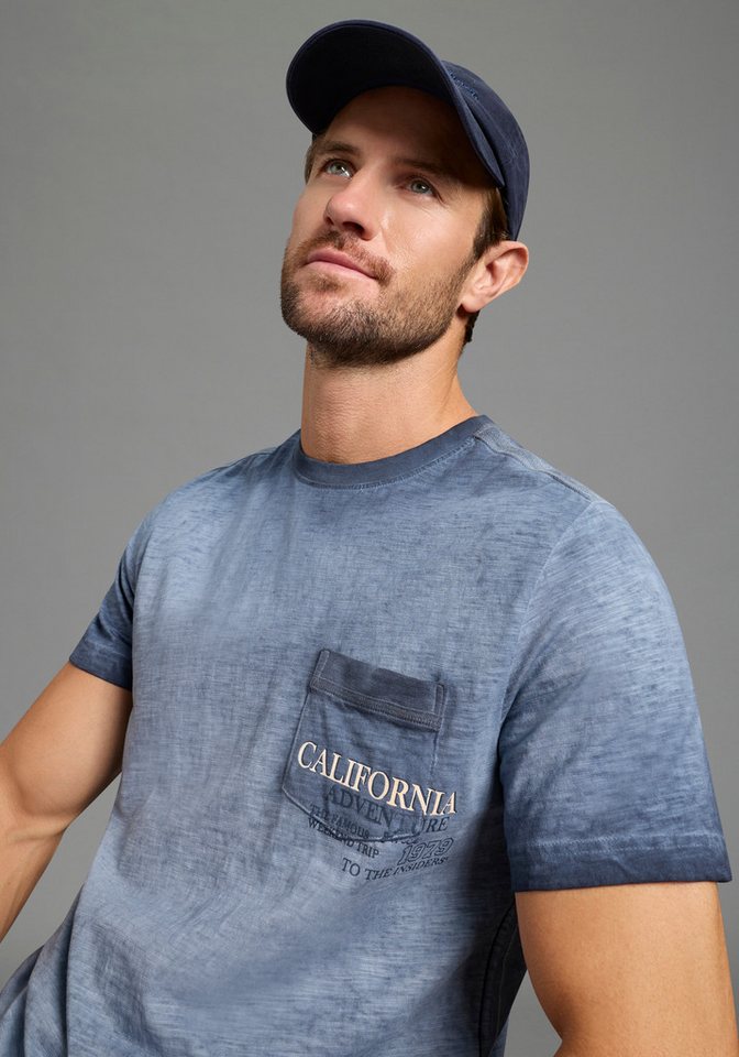 KangaROOS T-Shirt schmale Passform, Halbarm, mit Brusttasche, aus Slub-Material – Bild 3 von 5