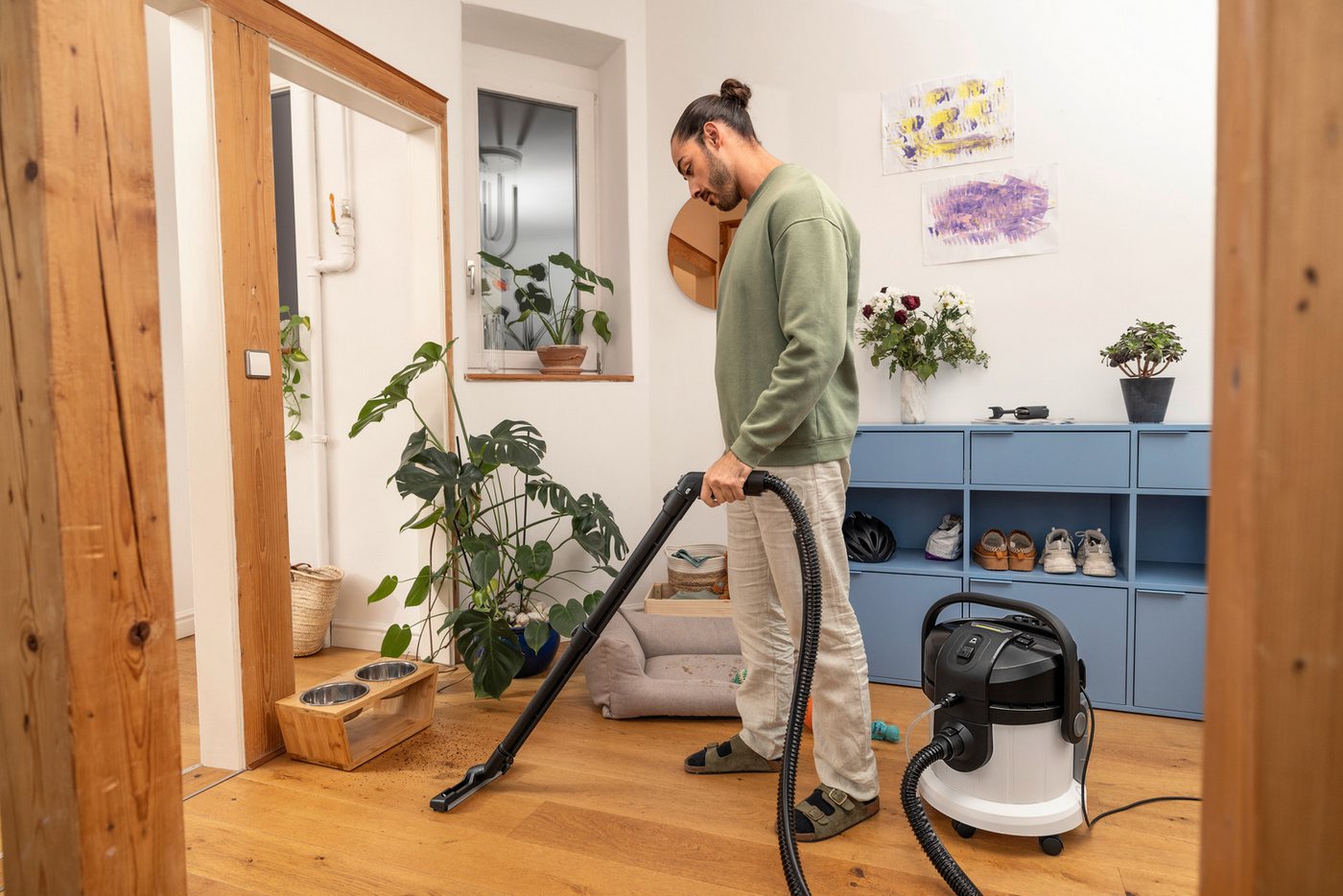 KÄRCHER Wasch-Sauger »SE 4 Plus«, 1000 W, SE 4 Waschsauger, Aktionsradius 8 m, Frisch-/Schmutzwassertank 4 l – Bild 4 von 5
