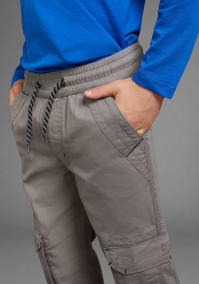 KIDSWORLD Cargohose, bequeme Schlupfform mit Stretch Praktische Cargotaschen, bequeme Passform – Bild 3 von 5