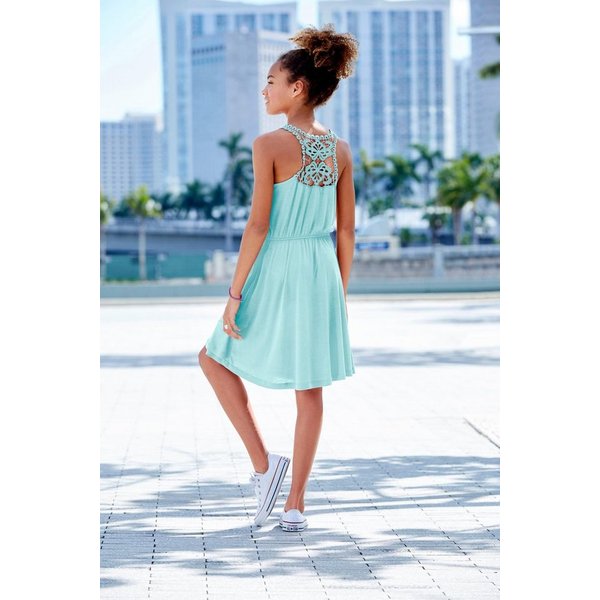 KIDSWORLD Jerseykleid, Viskosekleid für Mädchen kniefrei, romantisch, aus Viskose, breite Träger
