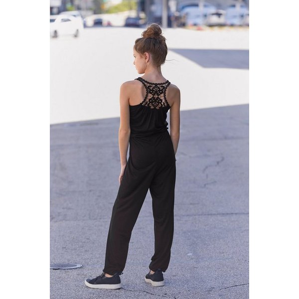 KIDSWORLD Overall, Jumpsuit mit aufwendiger Spitze im Rücken mit Spitzeneinsatz im Rücken