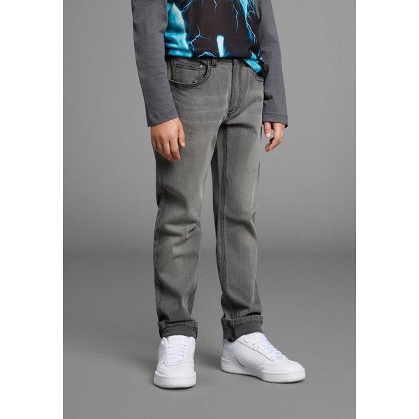 KIDSWORLD Straight-Jeans Gerade Stretchjeans Stretchjeans in authentischer Waschung