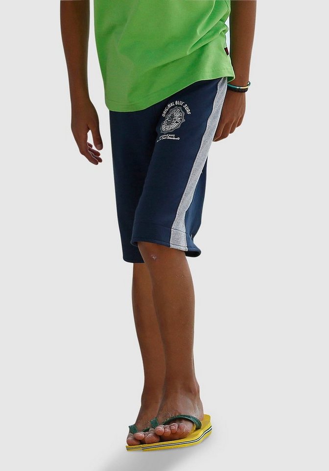 KIDSWORLD Sweatshorts, modische Sweatbermudas mit coolem Druck vorn – Bild 3 von 5