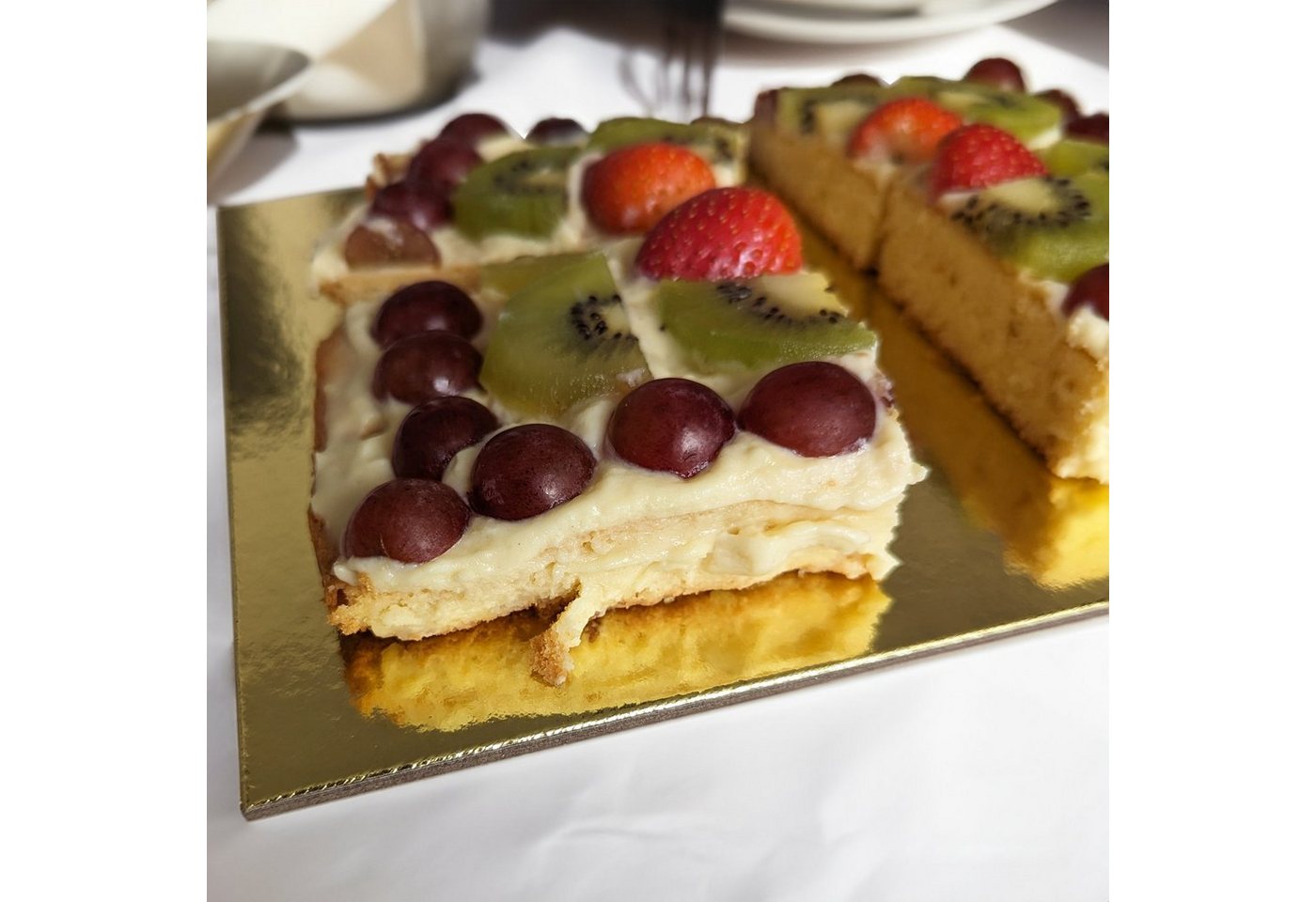 KITCHENDREAM Tortenplatte CakeBoard Set Kuchenplatte eckig gold UND silber in 3 mm starker Pappe, (10-tlg) – Bild 5 von 5