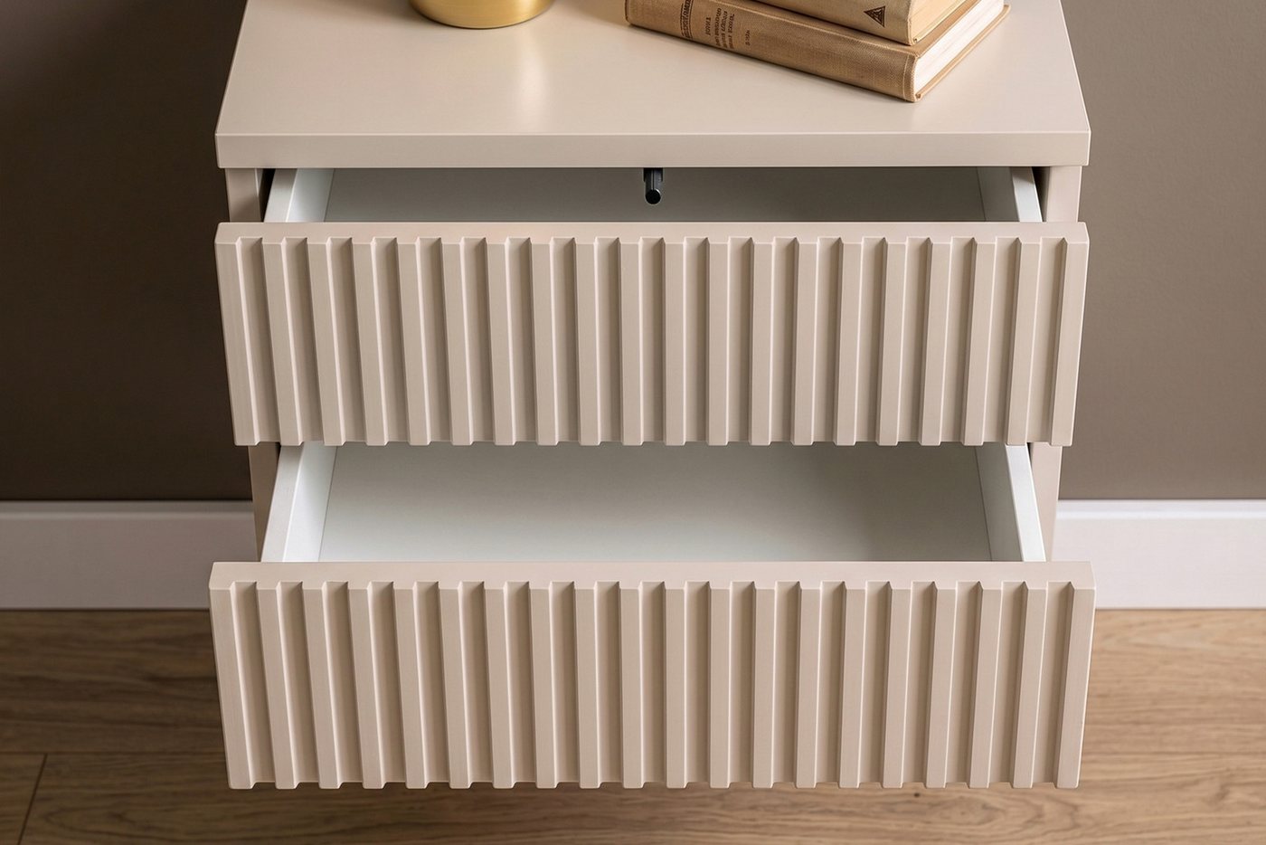 KONSIMO® Nachttisch RECTUS II hängender Nachttisch, 2 Nachtkommoden im Set, kaschmirfarben (2-St), geriffelte Fronten, Push-to-Open-Funktion, Breite 40 cm – Bild 5 von 5