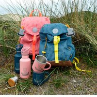 LÄSSIG Kinderrucksack Adventure, Blue, Mini Backpack, inkl. Sitzunterlage, PETA-approved vegan, aus recyceltem Material