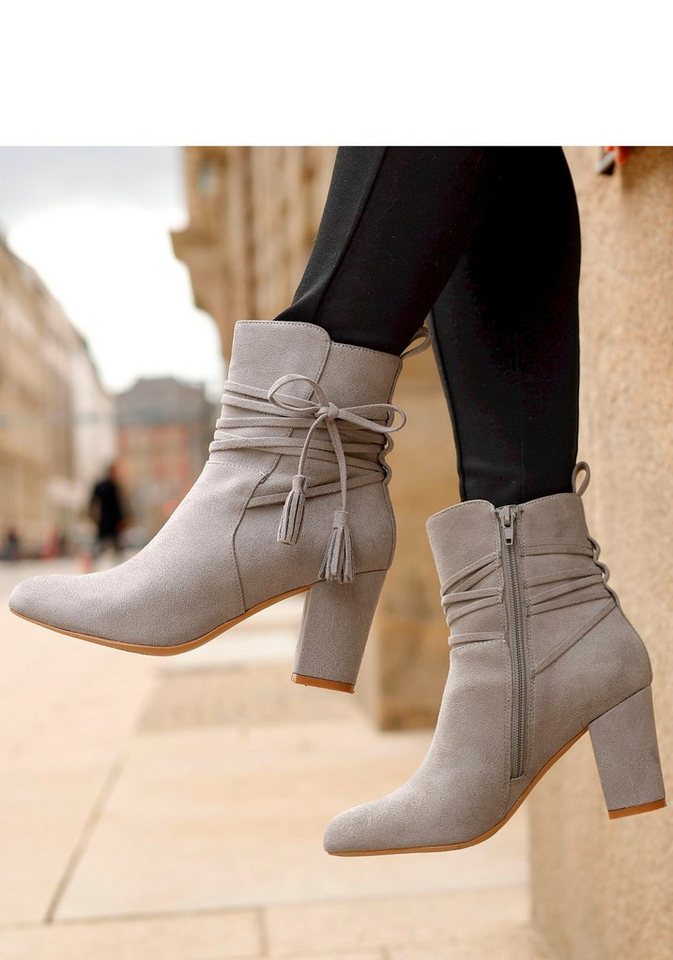 LASCANA High-Heel-Stiefelette, Ankle Boots, Stiefel, Stiefelette mit Blockabsatz und raffinierten Riemchen – Bild 2 von 5