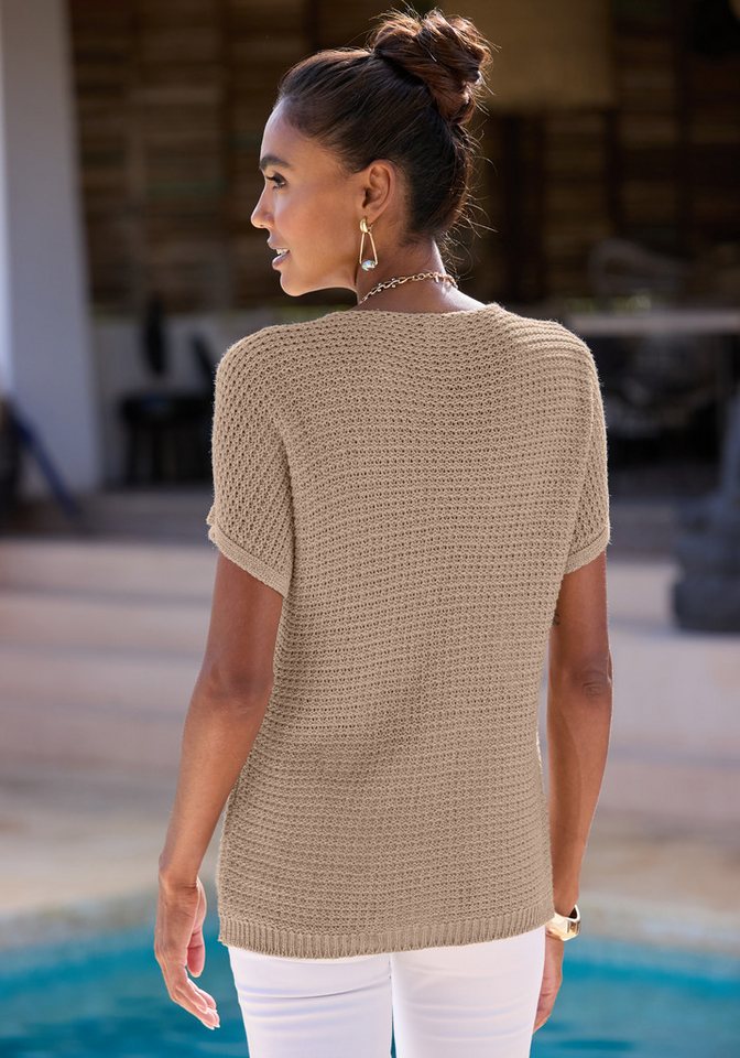 LASCANA Kurzarmpullover in lockerem Ajourstrick mit Metallic-Effekt leichter Sommerpullover, Pullover mit Lurexgarn, Oversize, Strickshirt – Bild 3 von 5