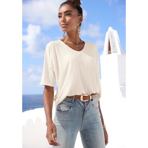LASCANA Plisseeshirt aus schimmernder Ware