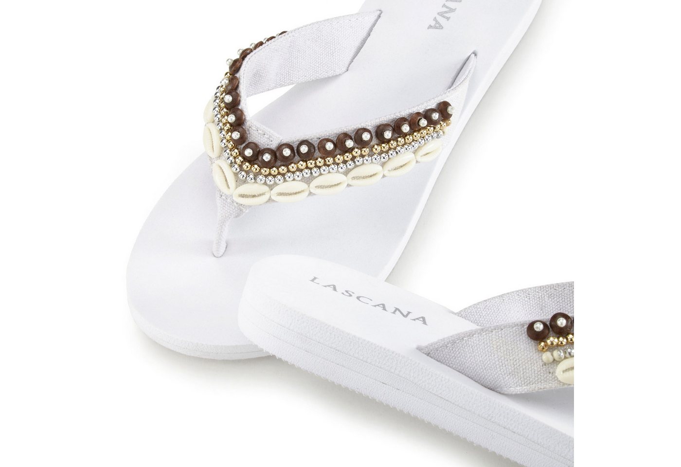 LASCANA Sandale, Badeschuh, Pantolette, Badelatsche, Flip Flop, Sommerschuh, Badezehentrenner Zehentrenner mit Muschel-Imitaten VEGAN – Bild 5 von 5
