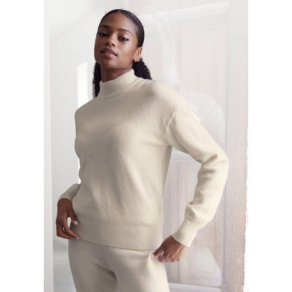 LASCANA Strickpullover mit Stehkragen und Rippbündchen, Loungewear