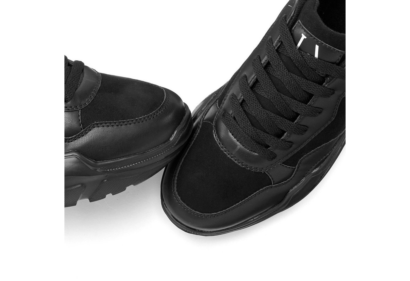 LASCANA Turnschuhe, Halbschuh, Sportschuh, Freizeitschuh, Schnürschuh, Sneaker mit leichter Chunky Sohle VEGAN – Bild 4 von 5