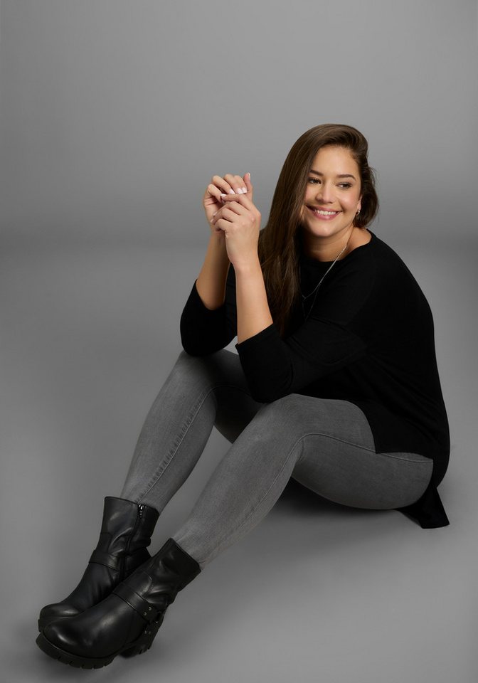 Laura Scott CURVE Longpullover Große Größen aus fließendem Feinstrick mit seitlichem Schlitz – Bild 4 von 5