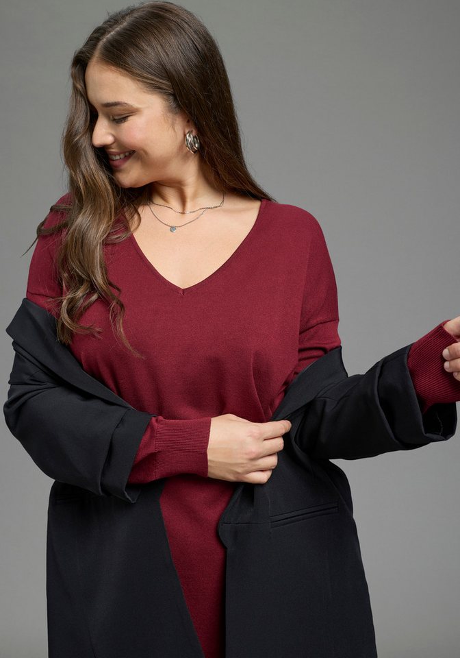 Laura Scott CURVE Longpullover Große Größen aus fließendem Feinstrick mit schönem V-Ausschnitt – Bild 3 von 5