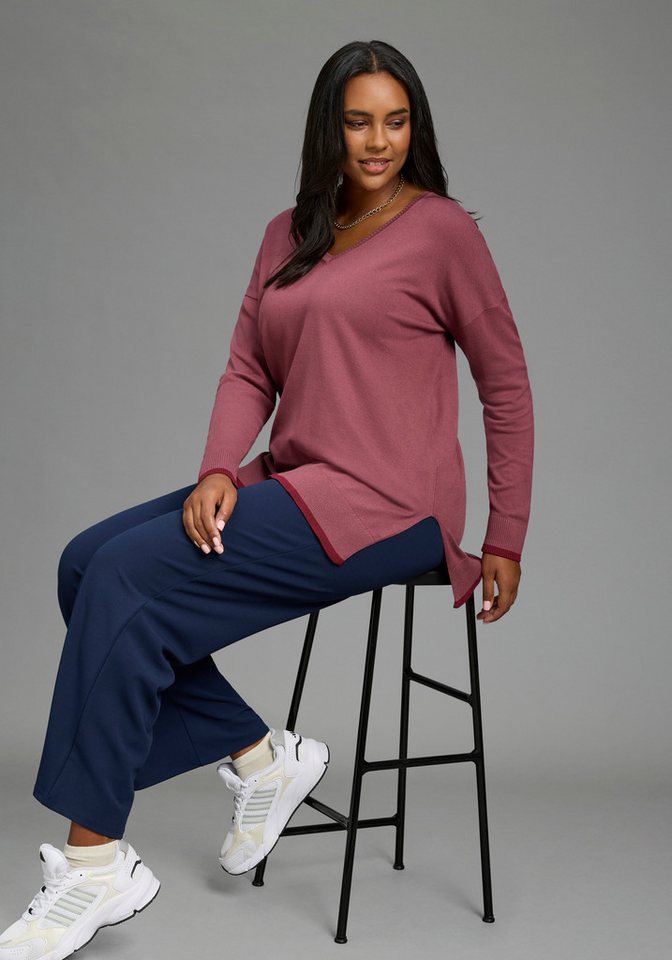 Laura Scott CURVE Strickpullover Große Größen aus Feinstrick, mit tiefem V-Ausschnitt, figurumspielende Passform – Bild 4 von 5