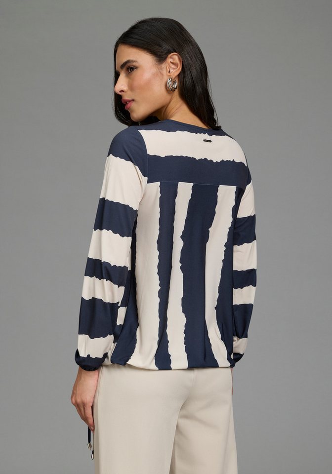 Laura Scott Langarmshirt figurumschmeichelnde Passform, mit Rundhalsausschnitt – Bild 2 von 5