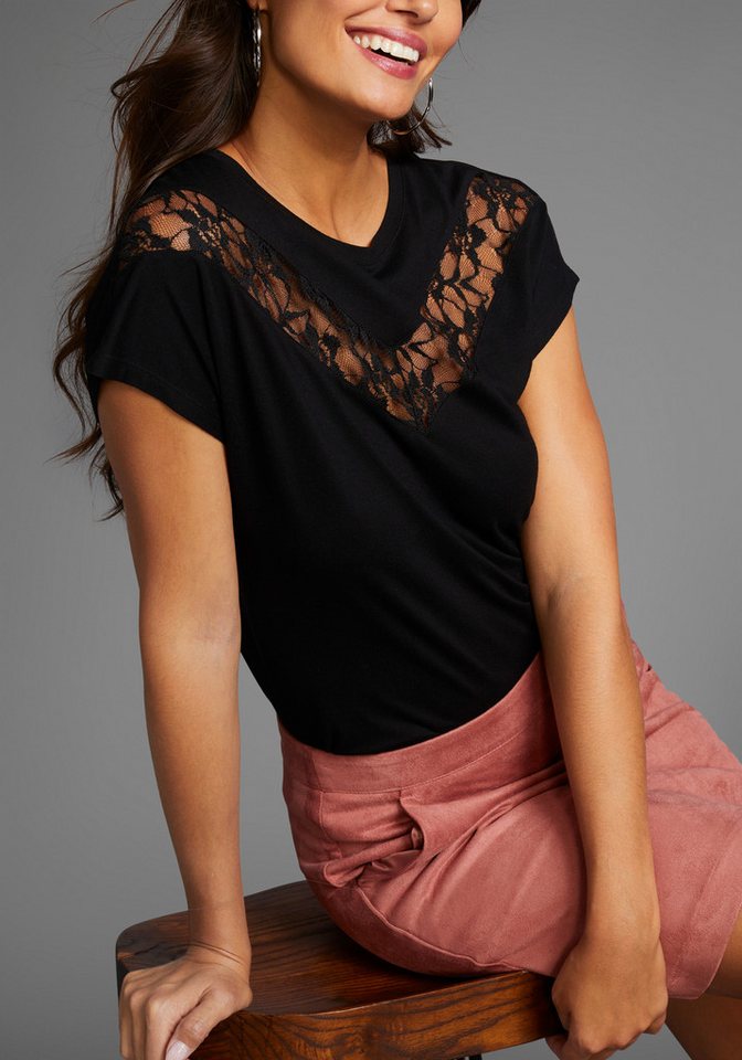 Laura Scott Rundhalsshirt angeschnittene Kurzarmärmel, figurumspielende Passform – Bild 2 von 5