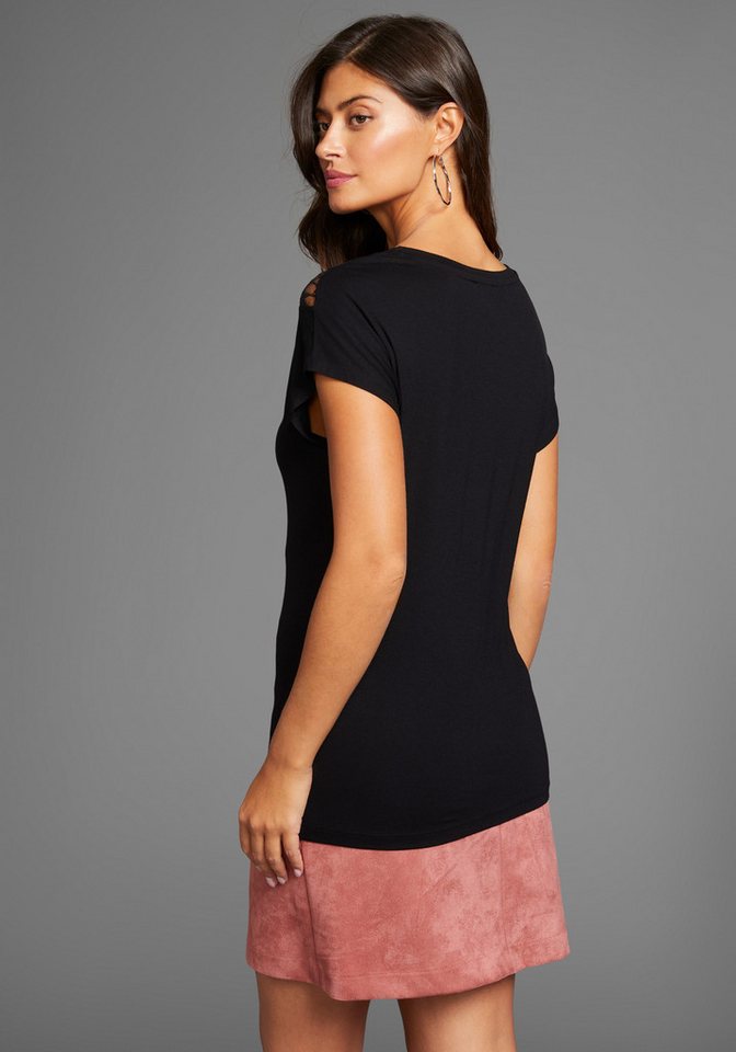 Laura Scott Rundhalsshirt angeschnittene Kurzarmärmel, figurumspielende Passform – Bild 3 von 5