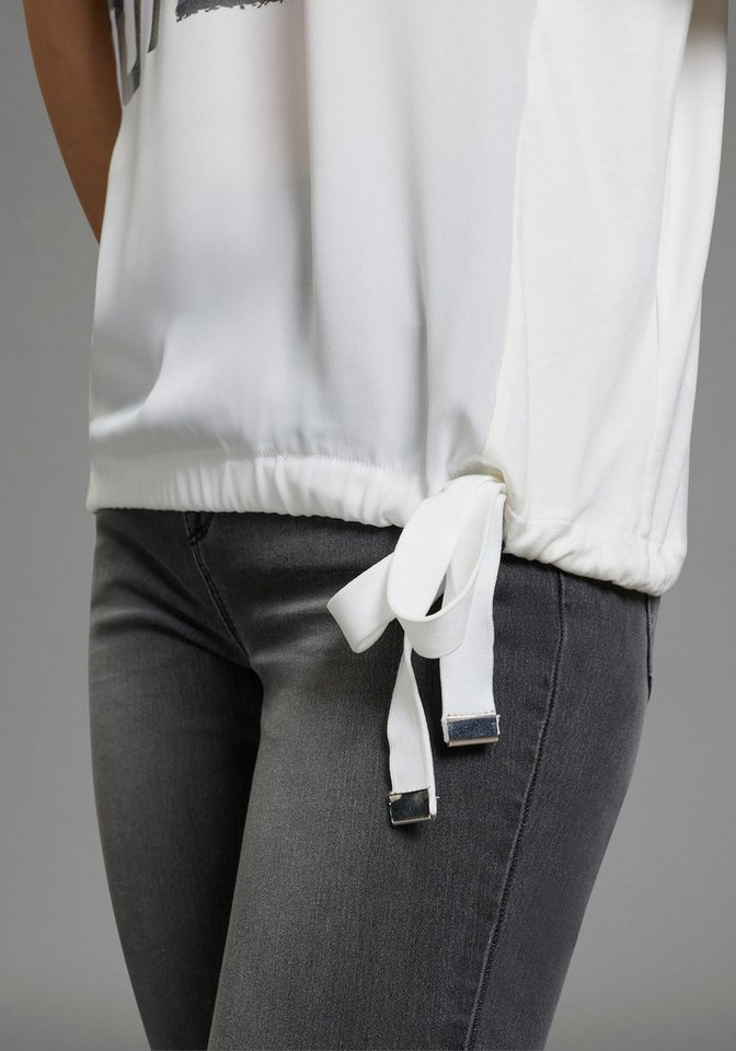 Laura Scott Shirtbluse mit U-Boot-Ausschnitt, Halbarm und Glitzerdruck – Bild 3 von 5