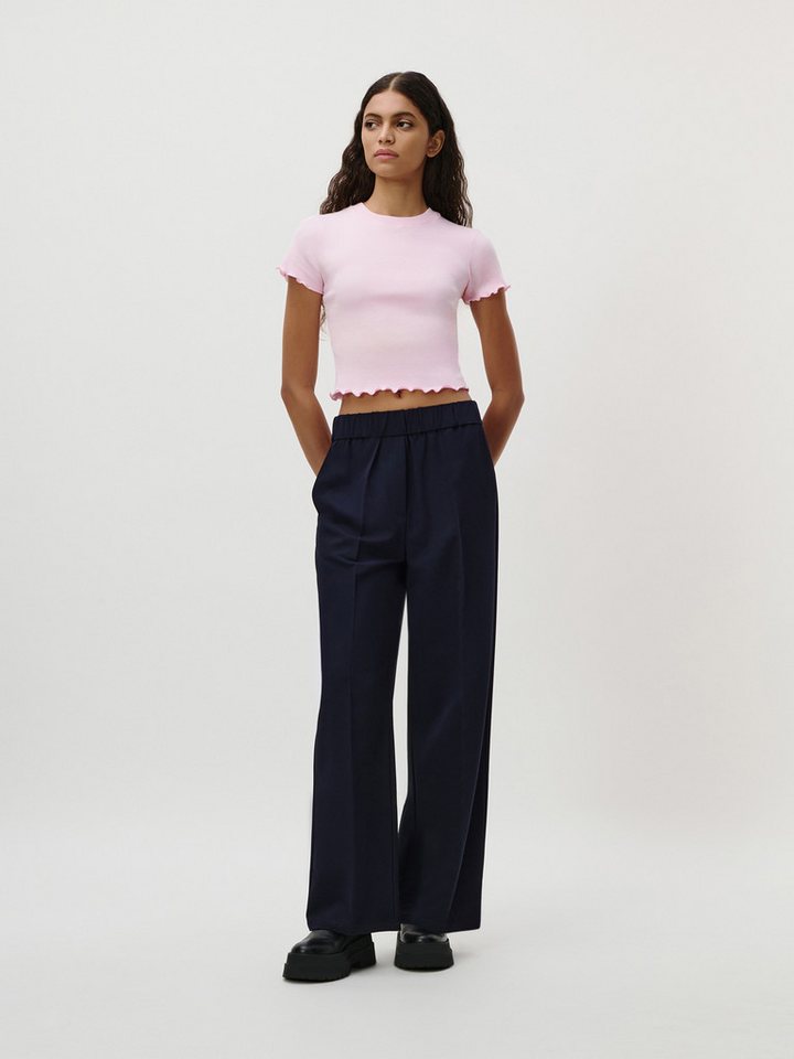 LeGer T-Shirt Teresa, LeGer by Lena Gercke mit Rippstruktur, kurze Form, slim fit – Bild 4 von 5