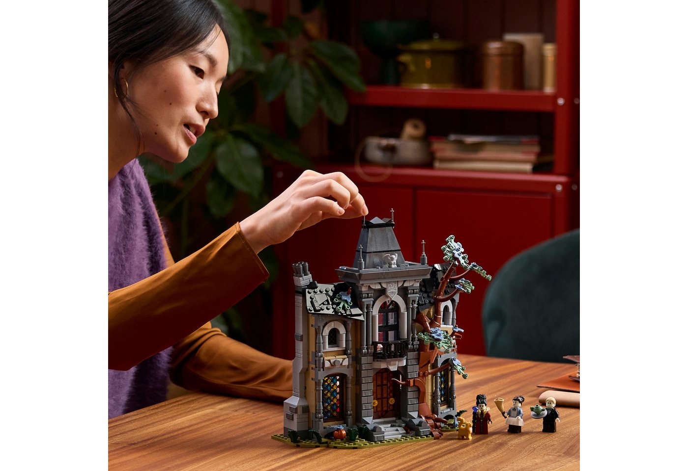 LEGO® Bürgermeistervilla (11383), LEGO Icons Konstruktionsspielsteine, (1420 St), Made in Europe – Bild 4 von 5