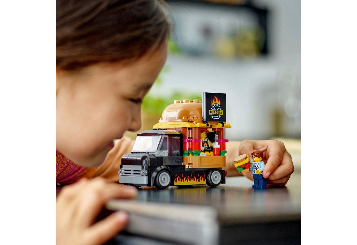 LEGO® Burger-Truck (60404), LEGO City Konstruktionsspielsteine, (194 St), Made in Europe – Bild 2 von 5
