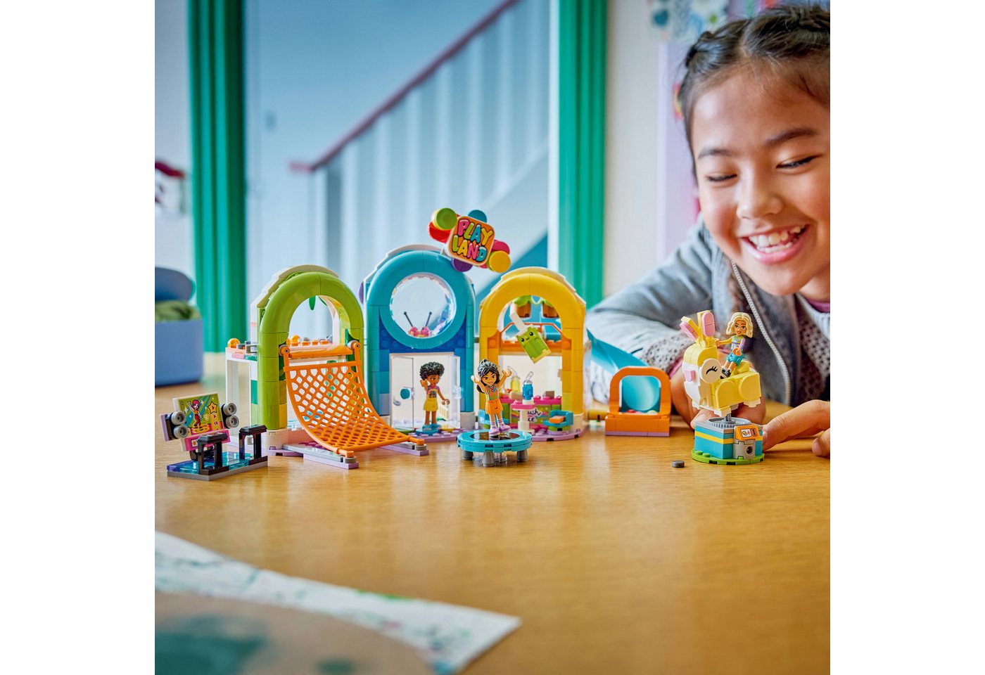 LEGO® Cooler Indoor-Spielplatz (42686), LEGO Friends Konstruktionsspielsteine, (668 St), Made in Europe – Bild 2 von 5