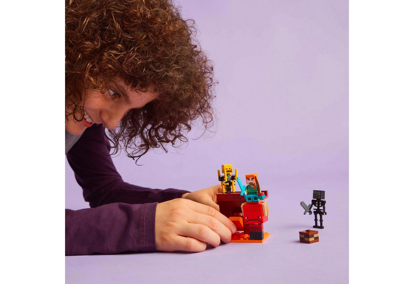 LEGO® Das Lava-Duell im Nether (21266), LEGO Minecraft Konstruktionsspielsteine, (99 St), Made in Europe – Bild 2 von 5