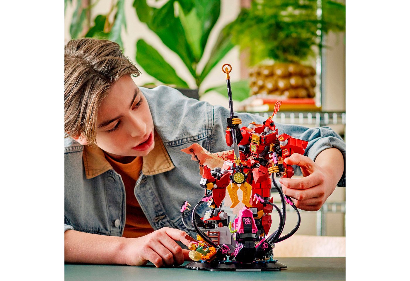 LEGO® Der Feuerritter-Mech (71846), LEGO Ninjago Konstruktionsspielsteine, (996 St), Made in Europe – Bild 2 von 5