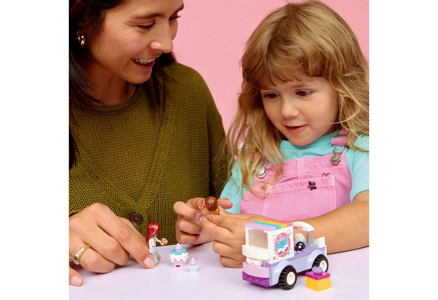 LEGO® Einhorn-Kuchenlieferwagen (42675), LEGO Friends Konstruktionsspielsteine, (67 St), Made in Europe – Bild 2 von 5