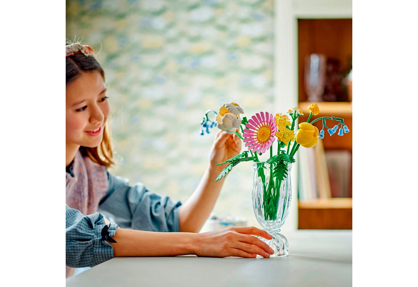 LEGO® Kleiner Sommerstrauß (10347), LEGO Botanicals Konstruktionsspielsteine, (373 St), Made in Europe – Bild 2 von 5