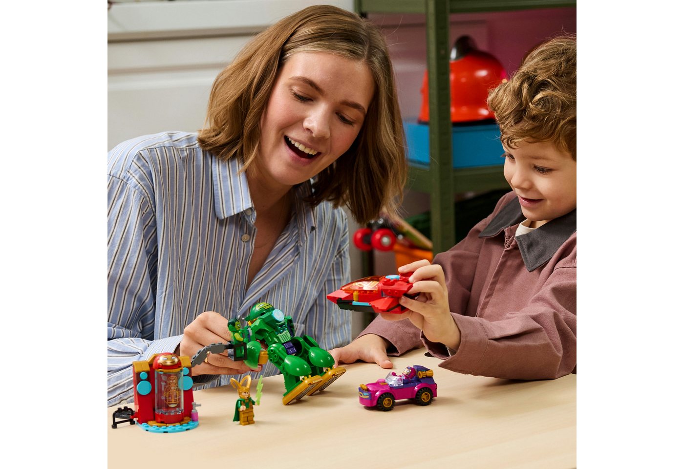 LEGO® Loki vs. Team Iron Man (11211), LEGO Disney Junior Marvel Konstruktionsspielsteine, (204 St), Made in Europe – Bild 2 von 5