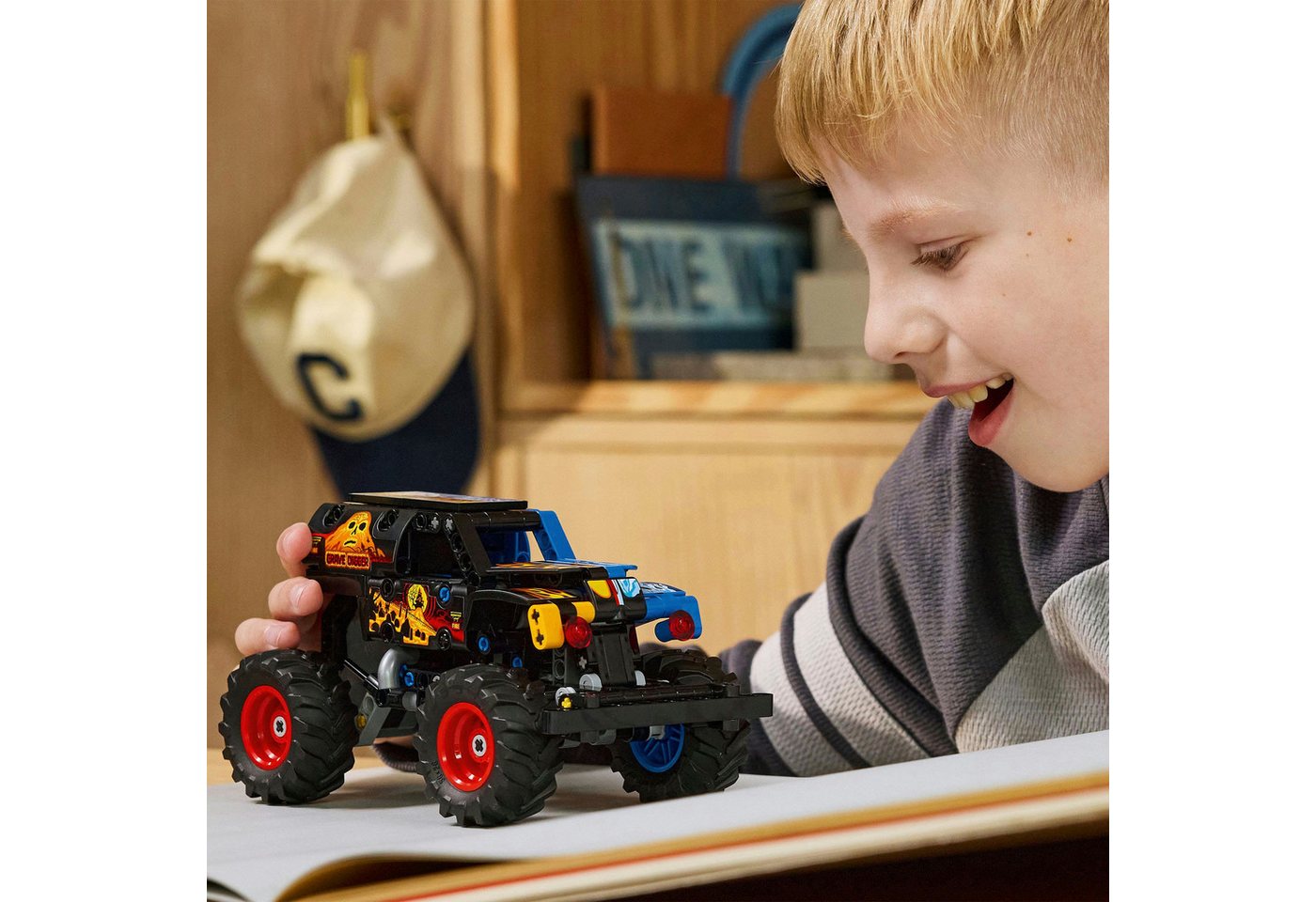 LEGO® Monster Jam Grave Digger Feuer und Eis (42219), LEGO Technic Konstruktionsspielsteine, (263 St) – Bild 2 von 5