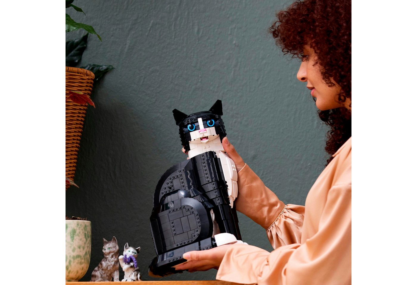 LEGO® Schwarz-weiße Katze (21349), LEGO Ideas Konstruktionsspielsteine, (1710 St), Exklusives Set, Made in Europe – Bild 2 von 5