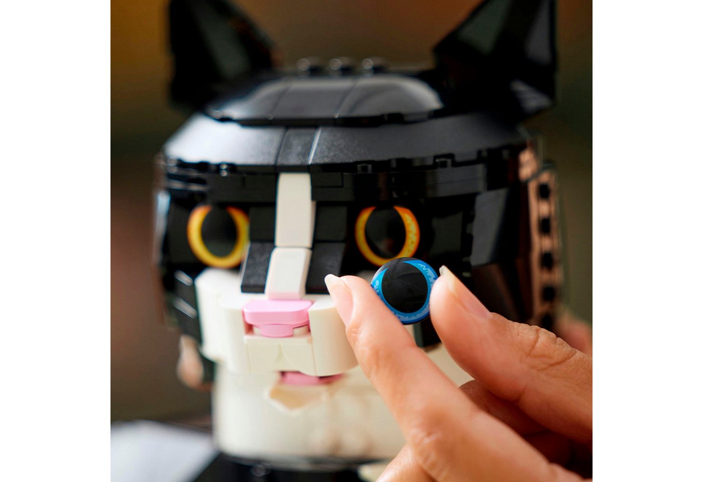 LEGO® Schwarz-weiße Katze (21349), LEGO Ideas Konstruktionsspielsteine, (1710 St), Exklusives Set, Made in Europe – Bild 5 von 5