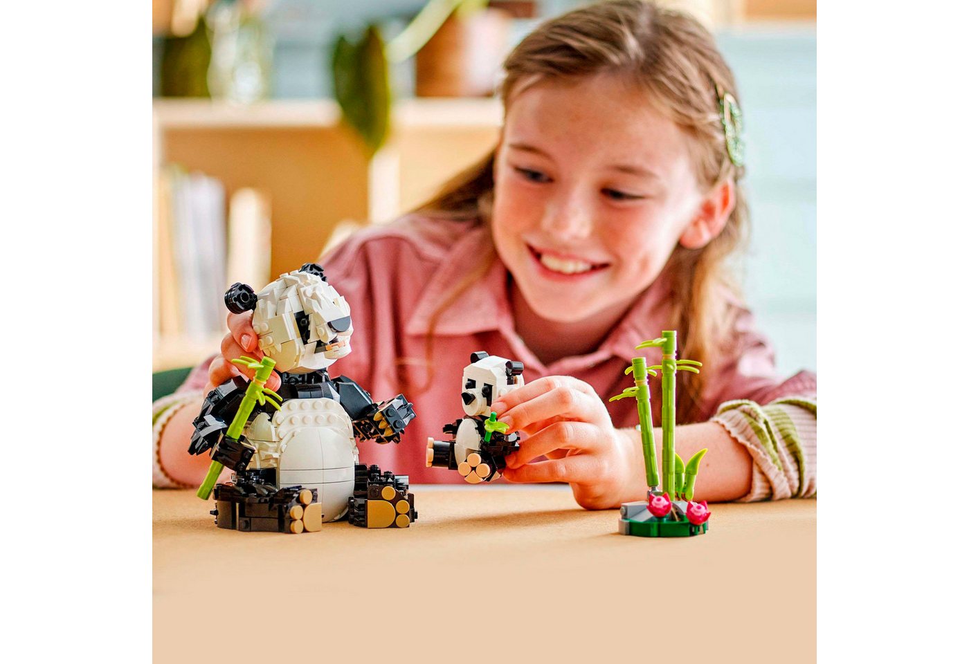 LEGO® Wilde Tiere: Pandafamilie (31165), LEGO Creator Konstruktionsspielsteine, (626 St), Made in Europe – Bild 2 von 5