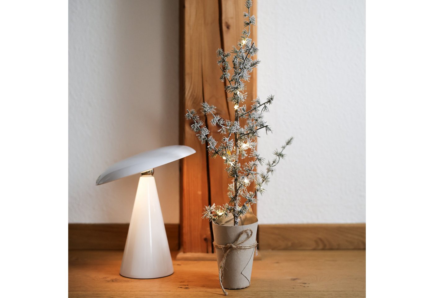 Winterliche Kunstpflanze Zeder PINEA mit LED, Lene Bjerre, Höhe 60 cm – Bild 2 von 5